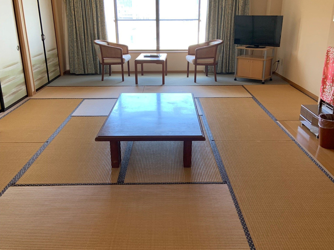 山下旅馆别馆主图