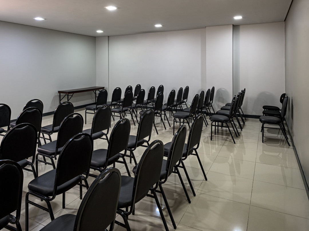 宜必思尚品弗朗卡酒店主图