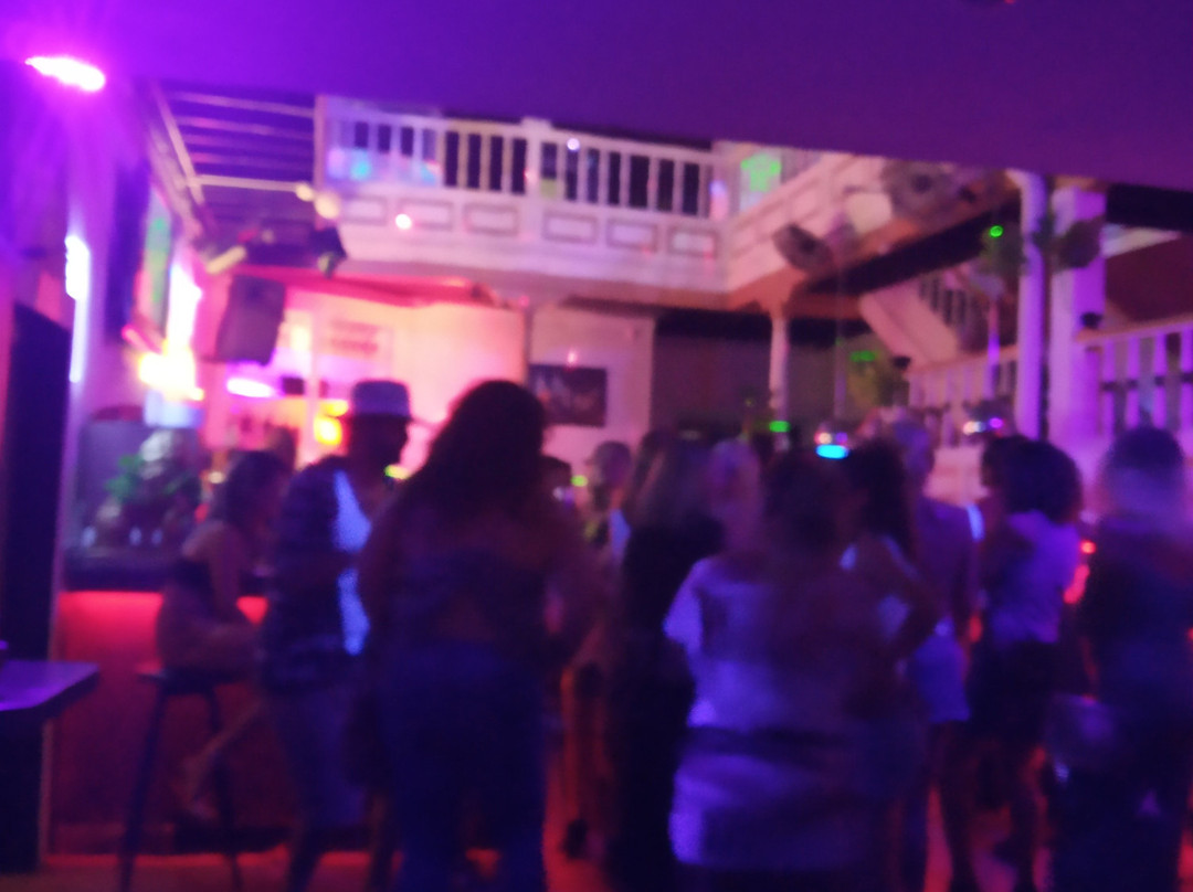 Discoteca La Mansión-德拉克鲁兹索尔港必去景点