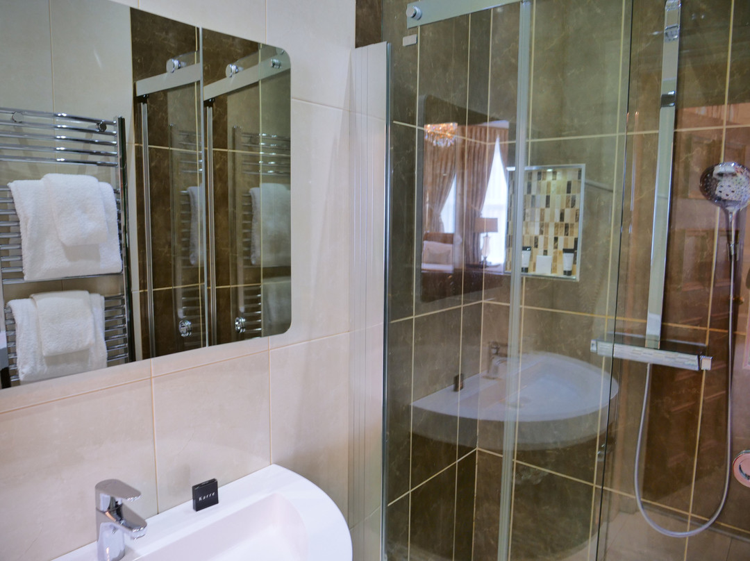 Tullyglass Hotel主图