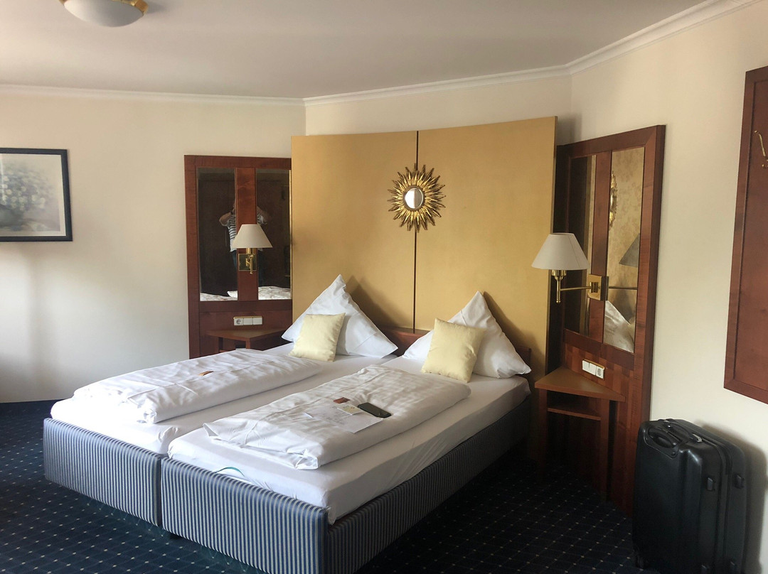 芒果伯杰酒店主图