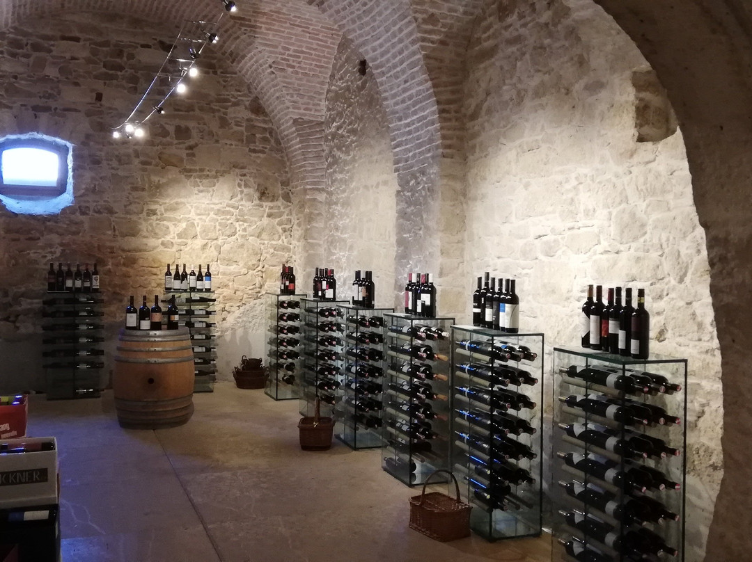 Weinkulturhaus - Vinothek-Gols必去景点