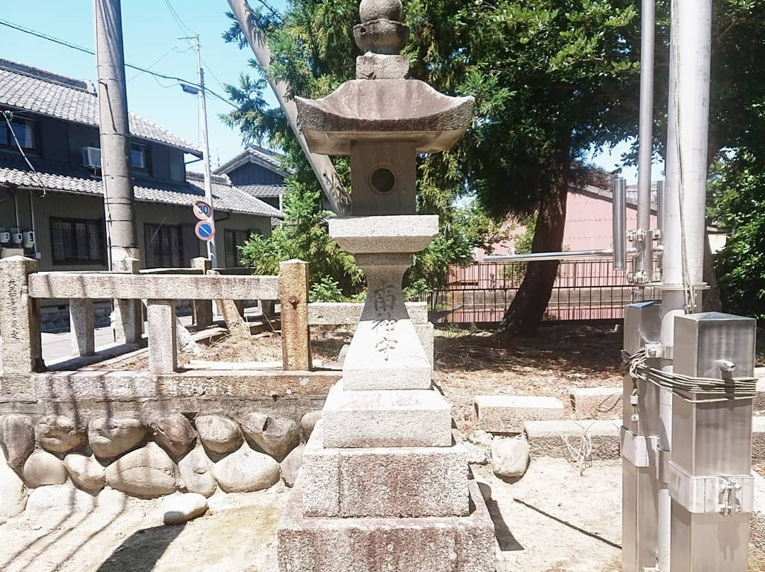 Hotoshi Shrine景点图片