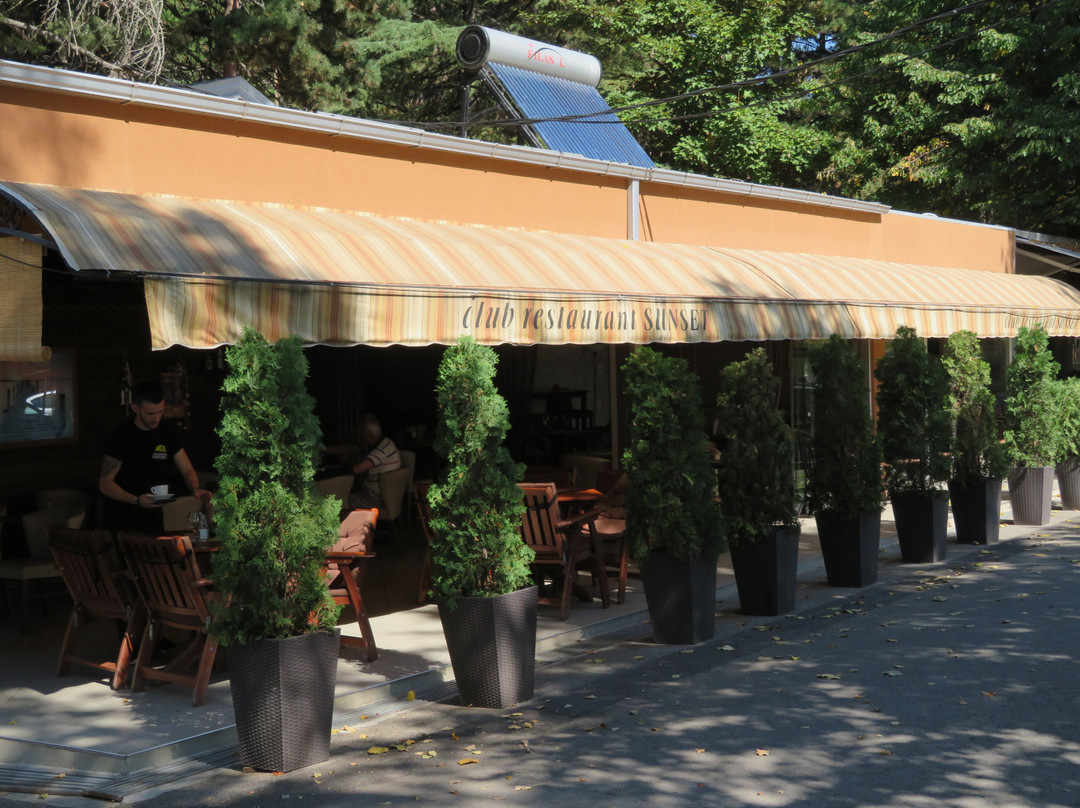 Southwestern Region餐馆和美食-Sunset Club Restaurant