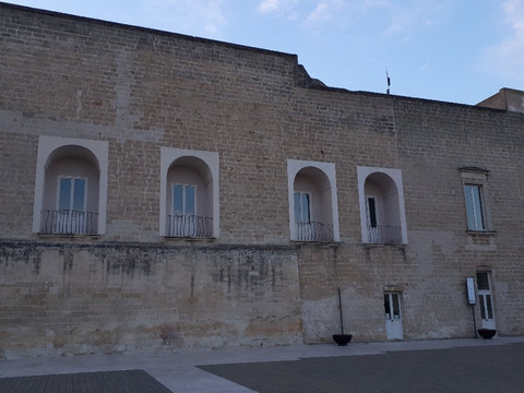 Palazzo Marchesale-Arnesano必去景点