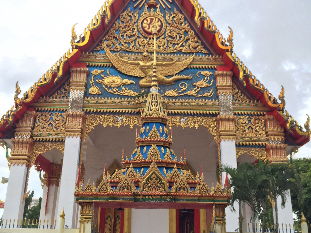 Wat Mongkol Nimit-Talat Yai必去景点