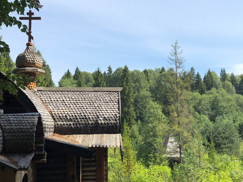 Holy Irinarkhov Spring-Krasnovo必去景点