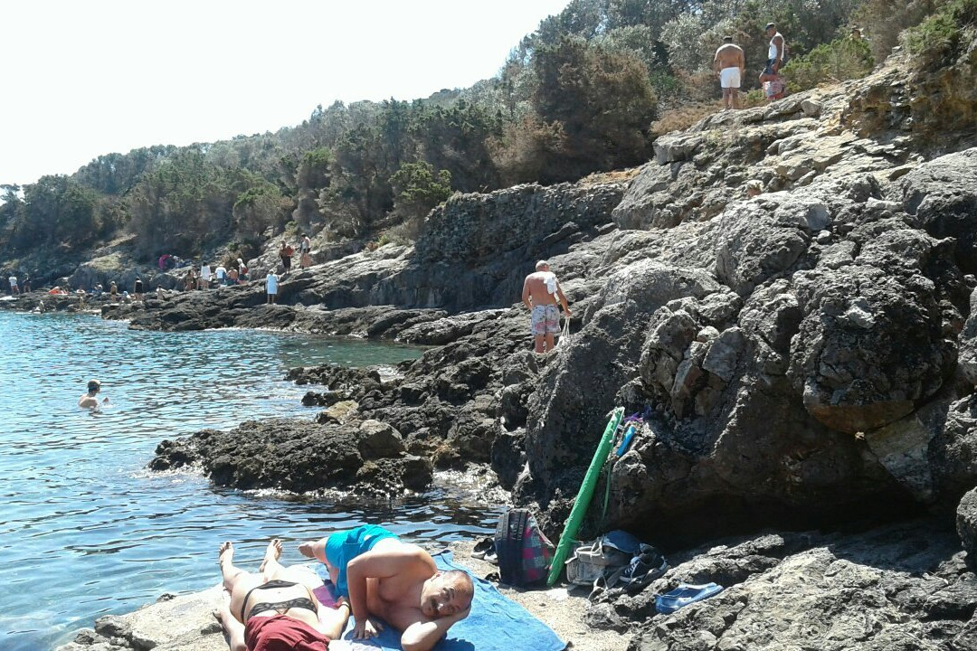 Cala Spalmatoio景点图片