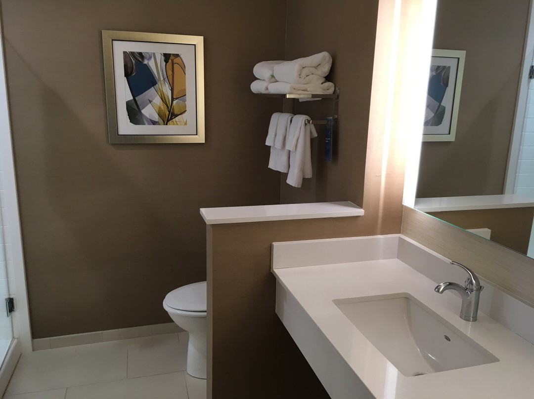 Fairfield Inn & Suites London主图