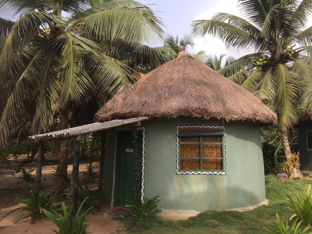 Akwidaa Inn Limited主图