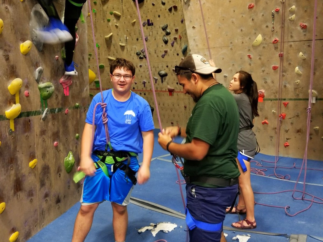 Aiguille Rock Climbing Center-Longwood必去景点