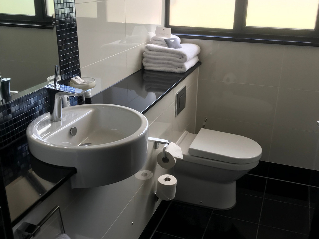 The Lodge at Kingswood主图