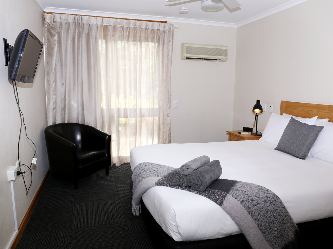 Henry's, Quirindi主图