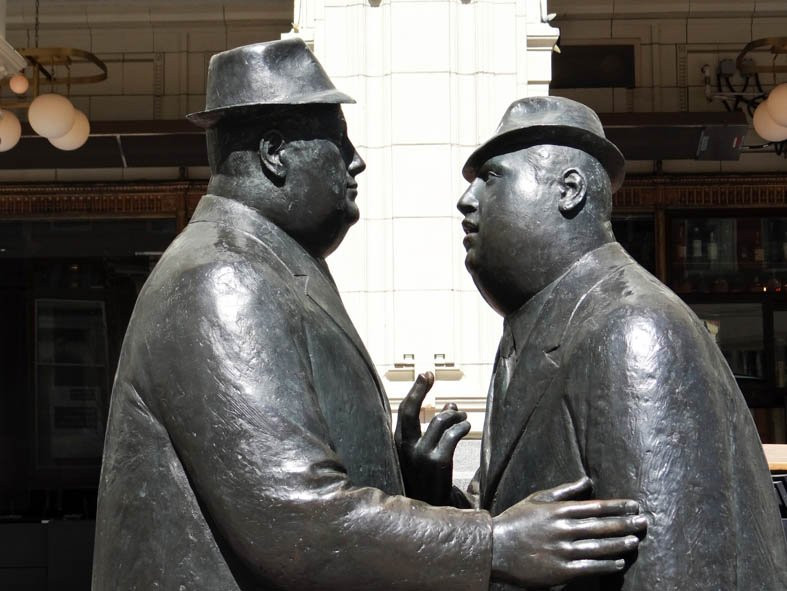 Conversation Sculpture-卡尔加里必去景点
