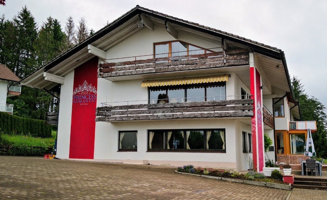 公主浪漫酒店主图