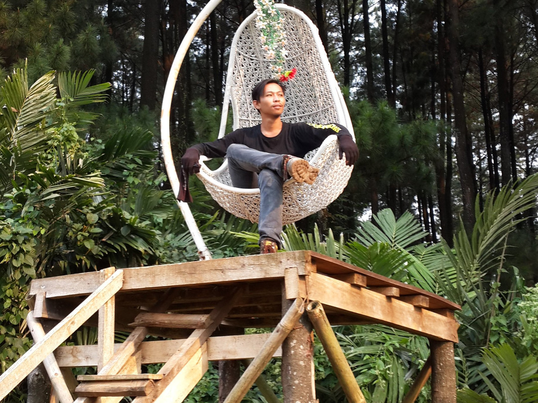 Bukit Batu Kemun-Babakan Madang必去景点