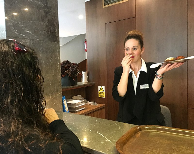 德利斯公寓式酒店主图