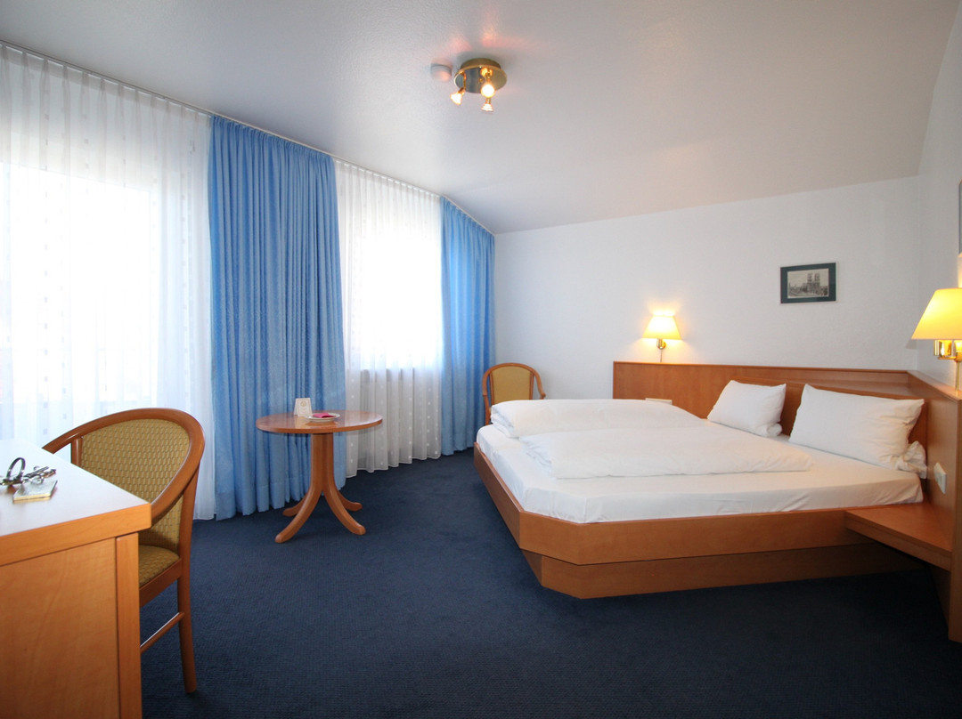 恩德伽尼酒店主图