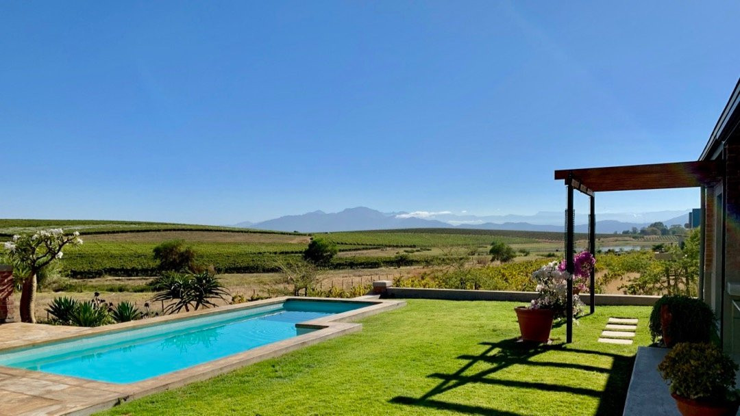 Vineyard Views Country House主图