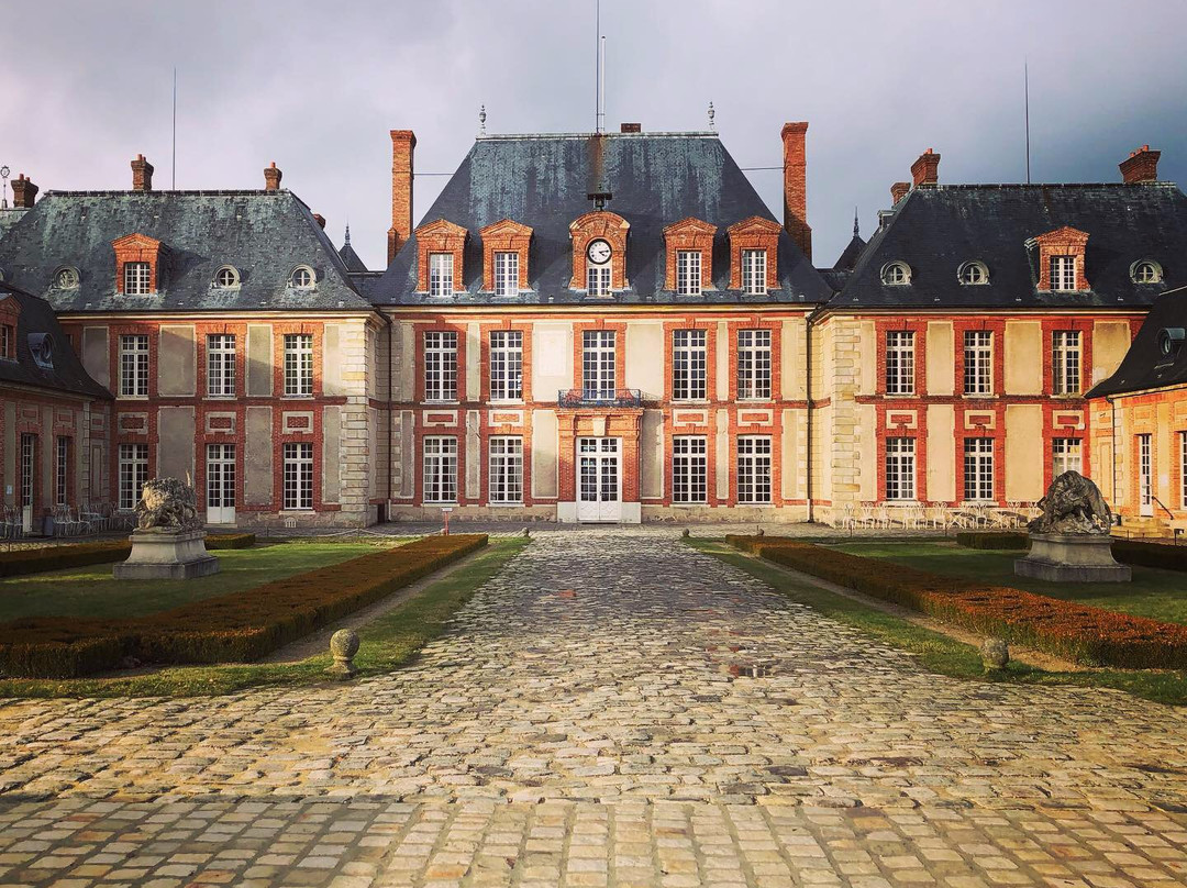 Chateau de Breteuil景点图片