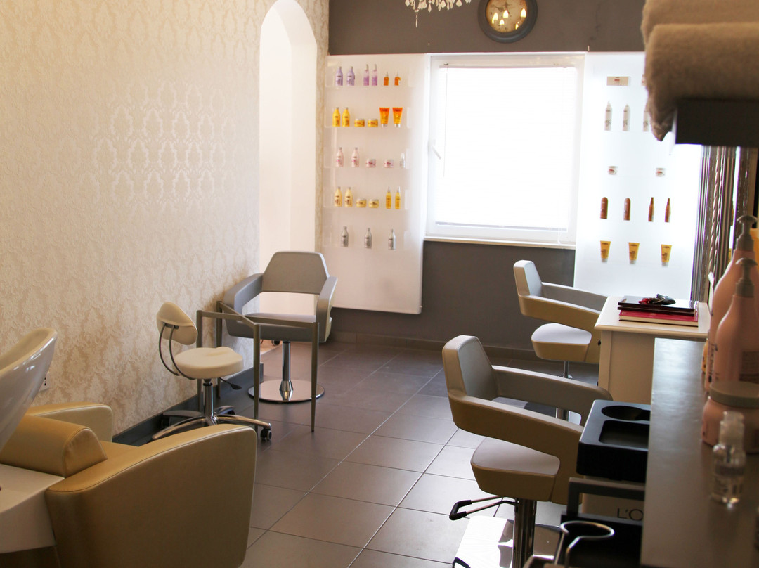 Philippine massage and Beauty salon Frapa-罗戈尼察必去景点
