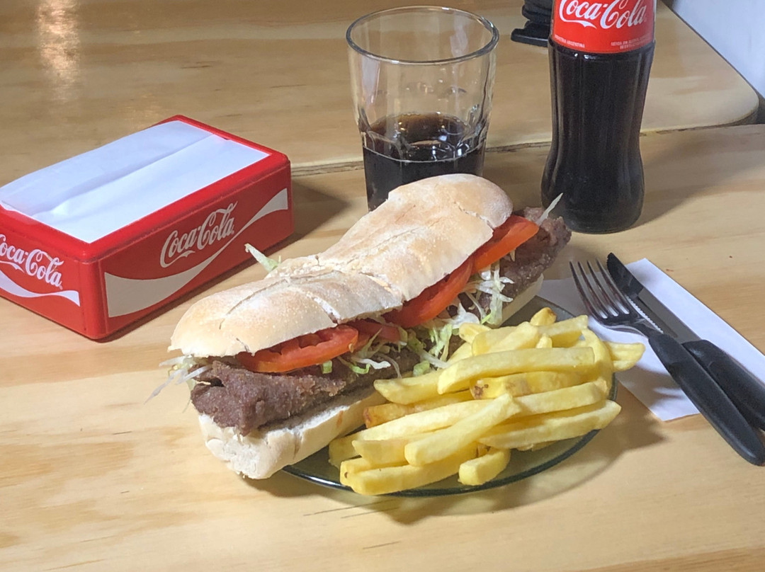 Tutti Sandwichería Y Cafetería