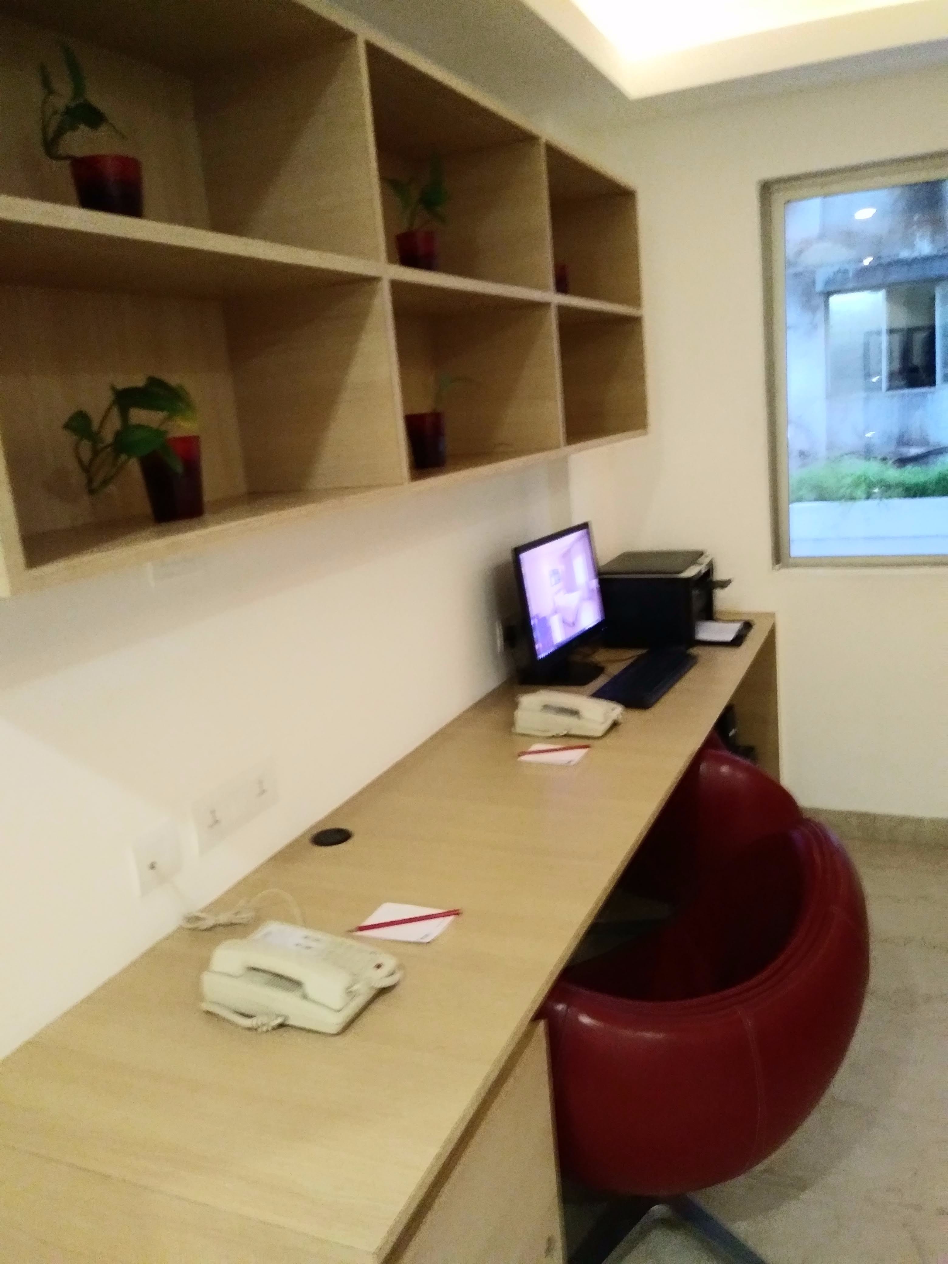 Red Fox by Lemon Tree Hotels, Tiruchirappalli-商务中心/多功能厅
