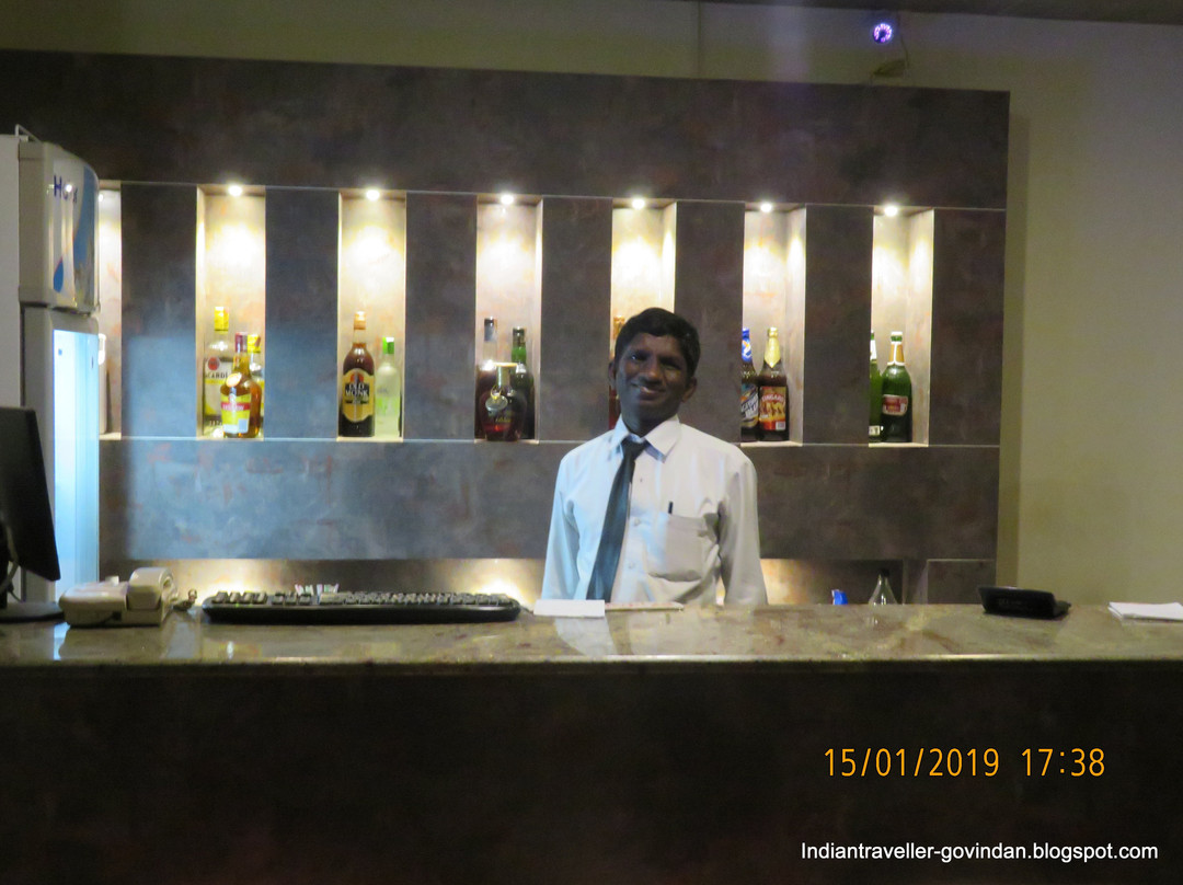 Hotel Parisutham主图