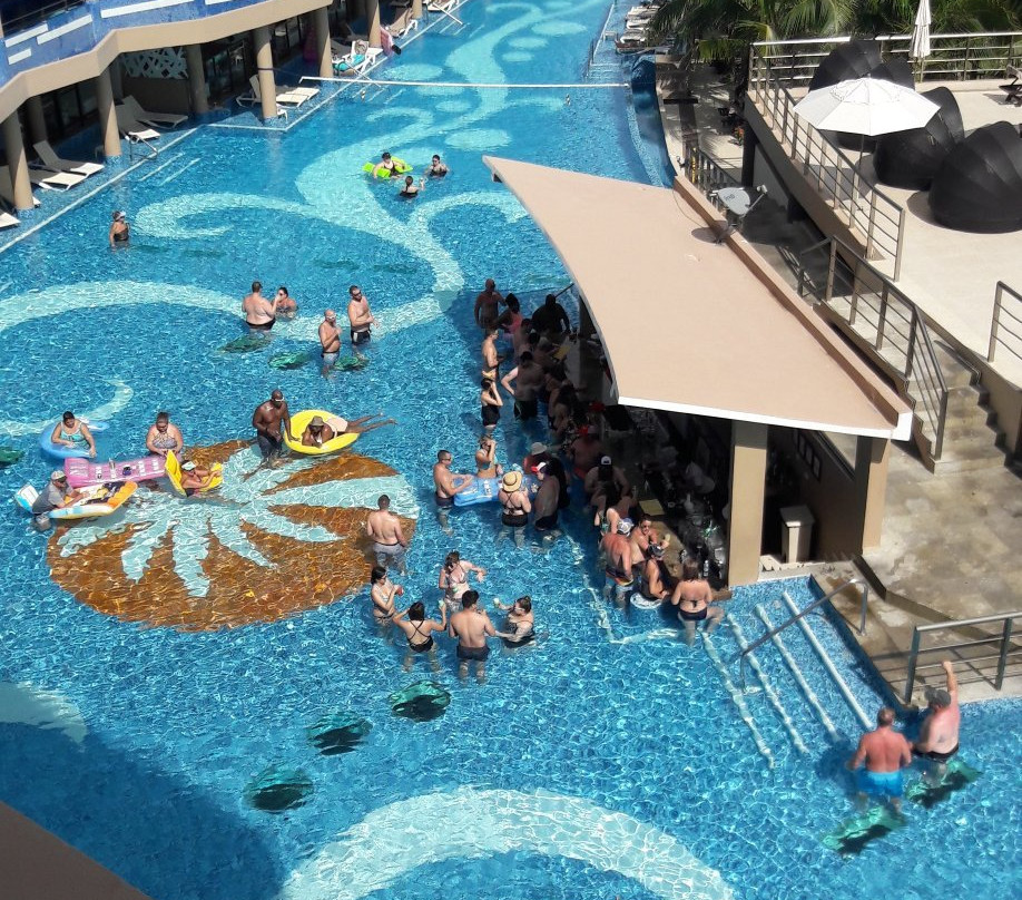 El Dorado Seaside Suites主图