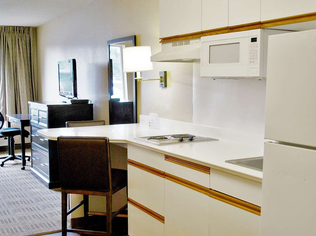 Extended Stay America Suites - St Louis - Airport - Central主图