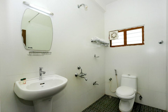 Hotel Thamburu International主图