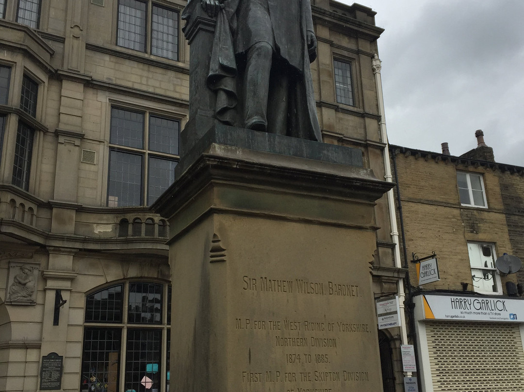 Statue of Sir Mathew Wilson景点图片