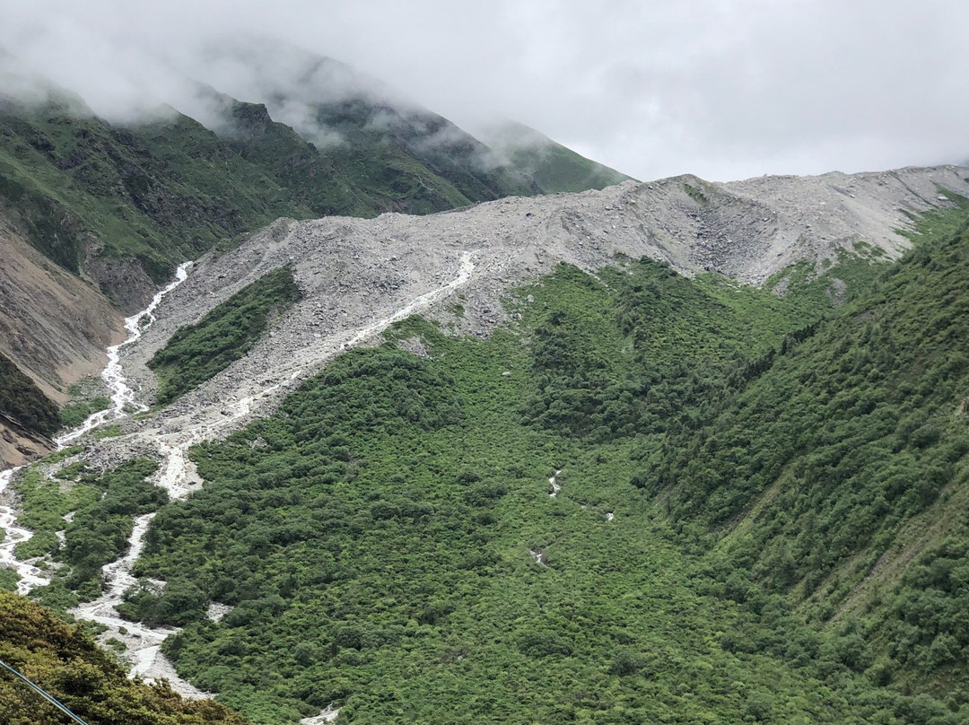 贡嘎山景点图片