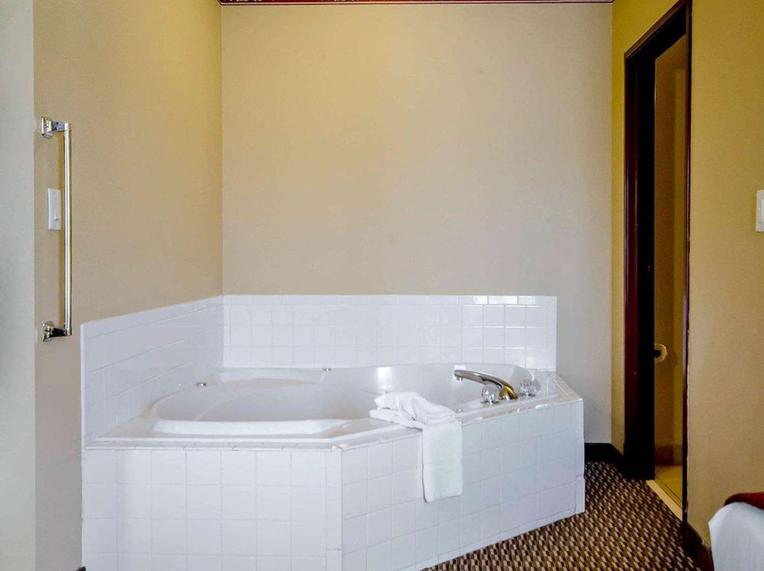 Quality Suites主图