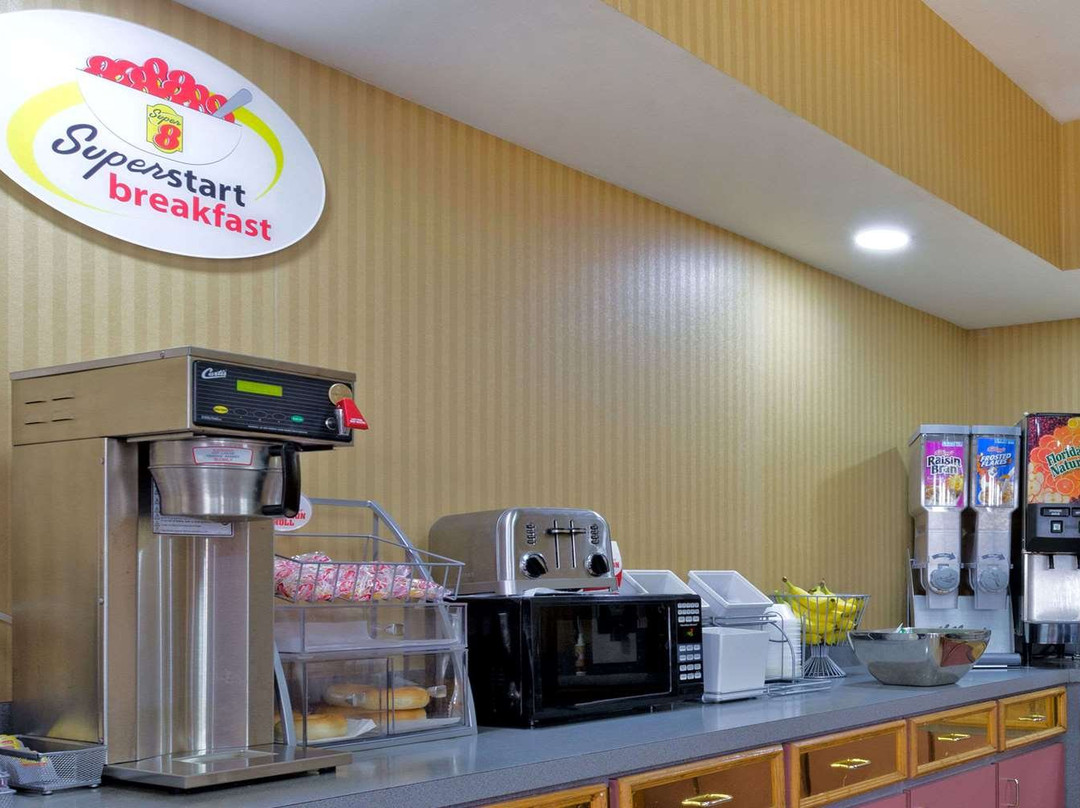 Super 8 by Wyndham Franklin Hwy 31主图