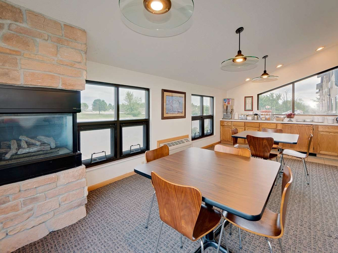 Super 8 by Wyndham Centerville主图