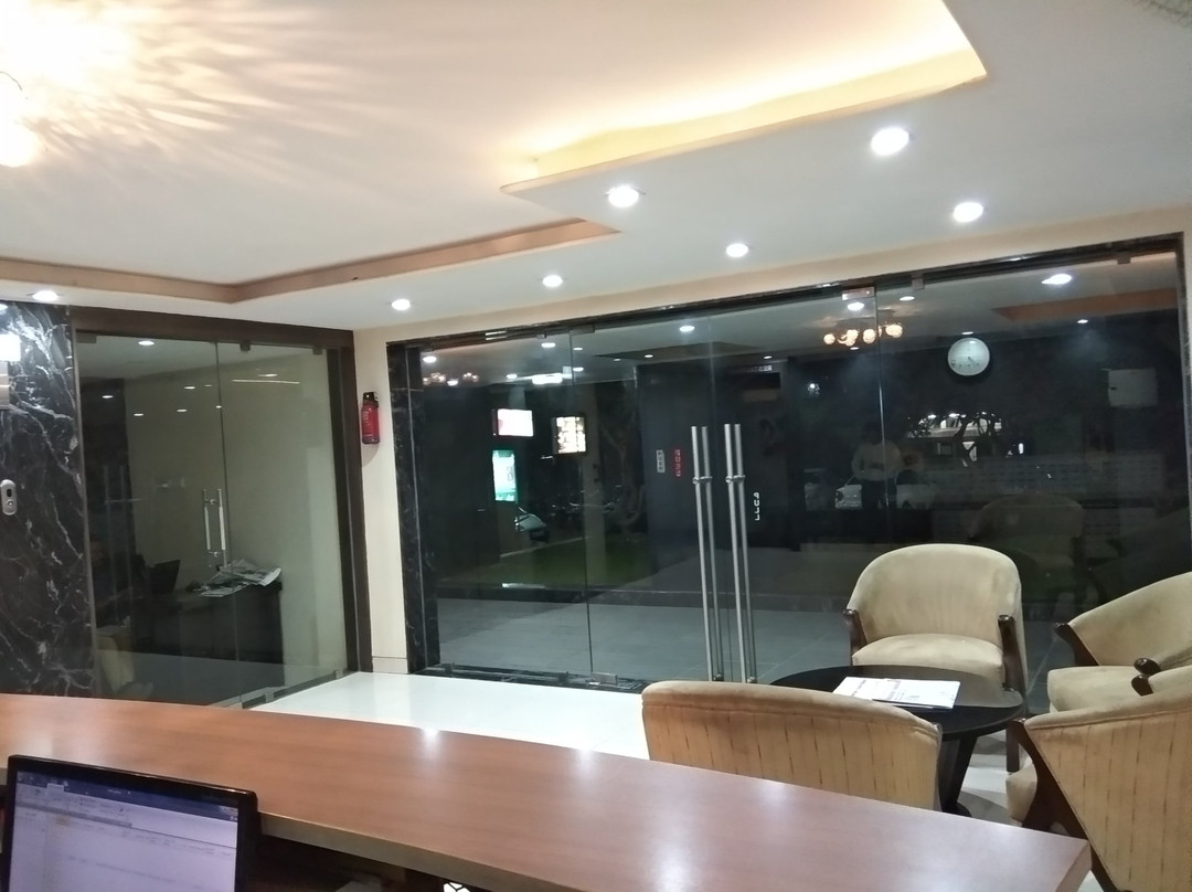 JK Rooms 121 Hotel Shaheen International主图