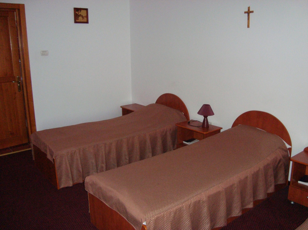 Lotus Hotel主图