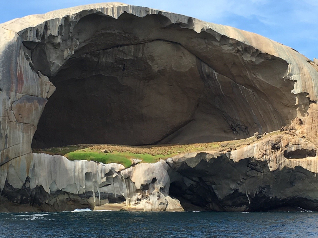 Refuge Cove Cruises-Port Welshpool必去景点