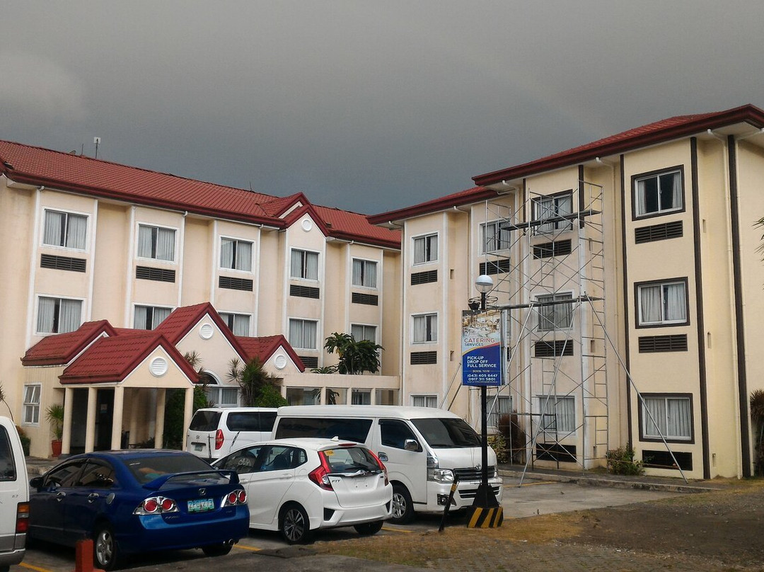 麦克罗特客栈&套房主图