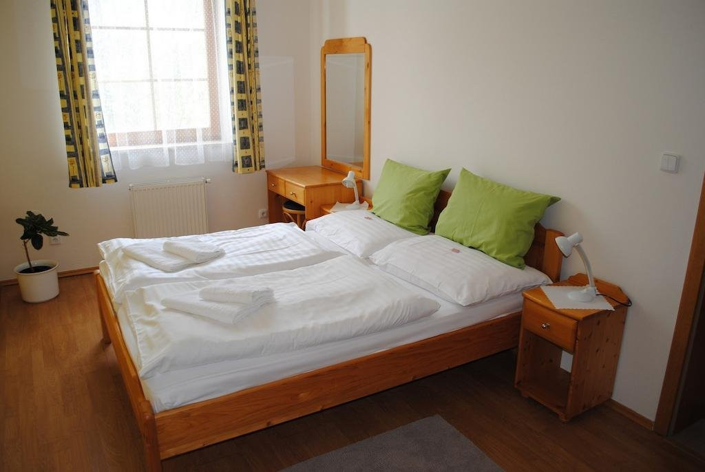 Pozorice酒店住宿-Hotel Velka Klajdovka