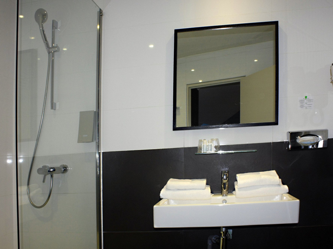Hotel The Originals Paris Villepinte Acadie主图
