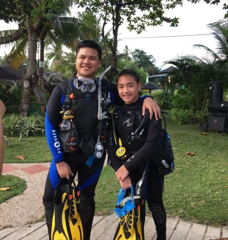 Coral Dive & Adventure景点图片