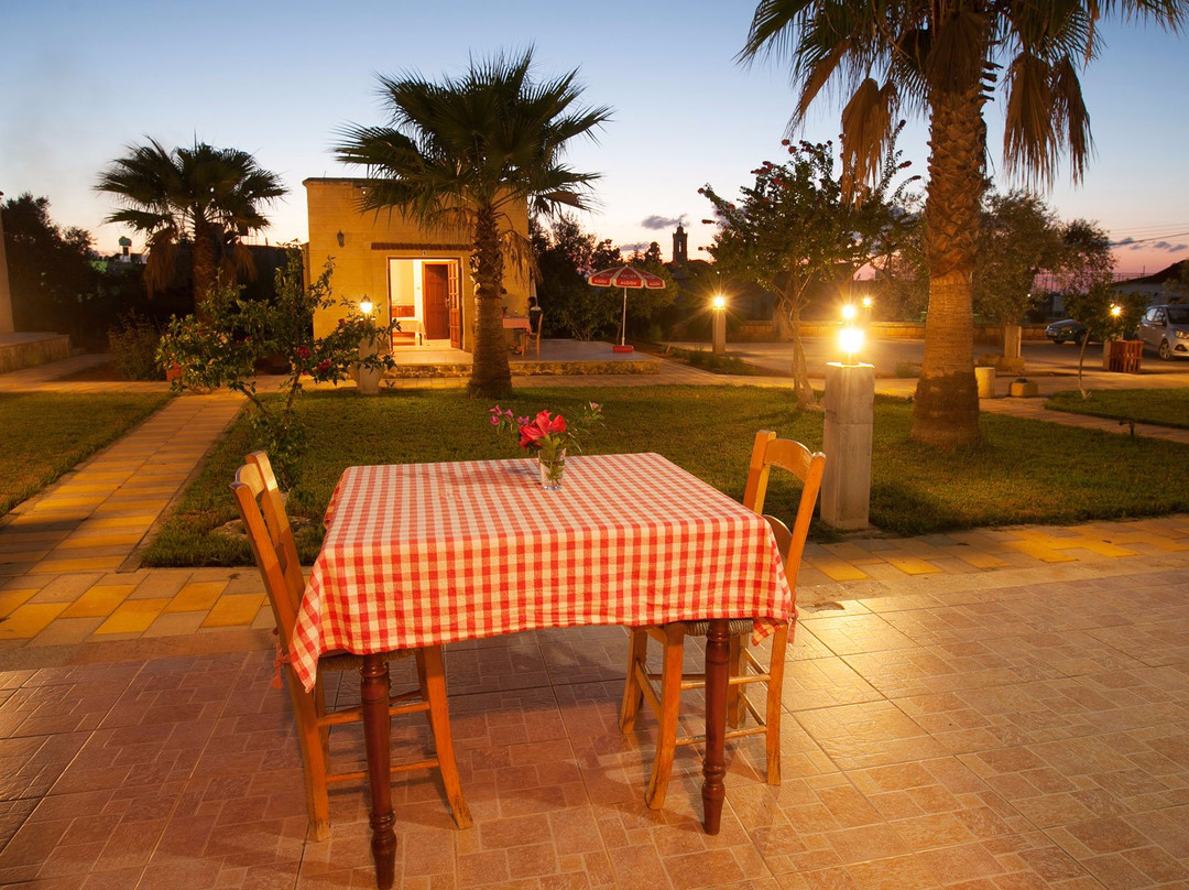 Dipkarpaz酒店住宿-Glaro Garden Hotel