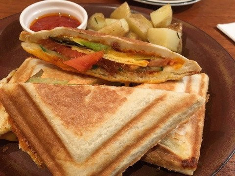 CM2 Cafe