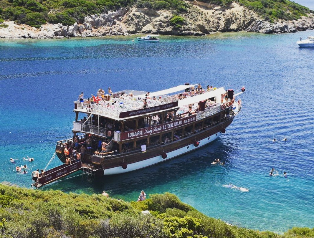 Lady Bente-切什梅必去景点