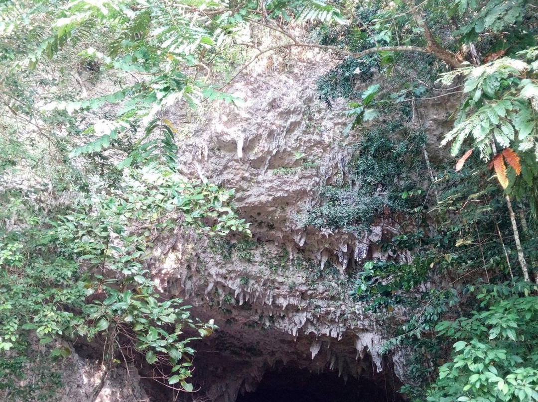 Hinayagan Cave-比斯利格必去景点