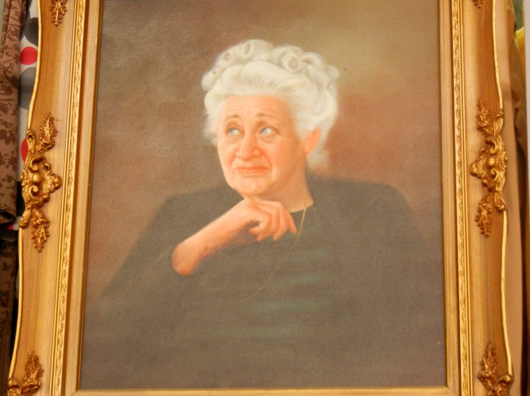 Betty's of Fort Frances景点图片