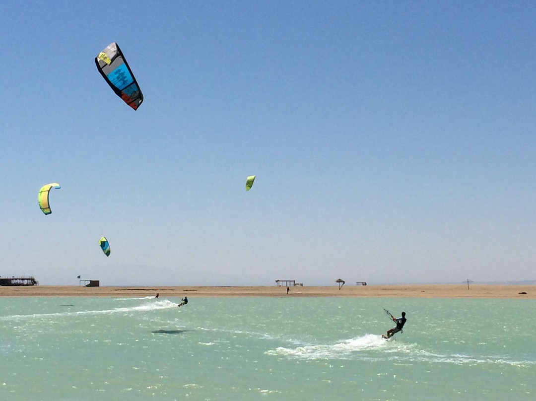 FLY Kitesurfing-雷斯苏勒必去景点