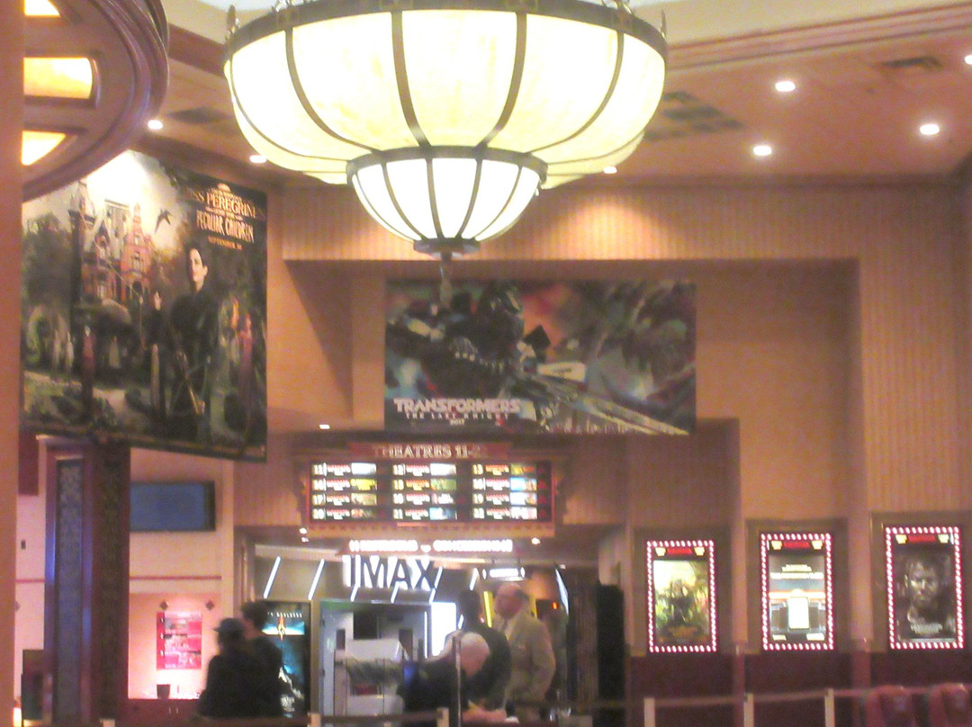 Cinemark 22 Imax-兰开斯特必去景点